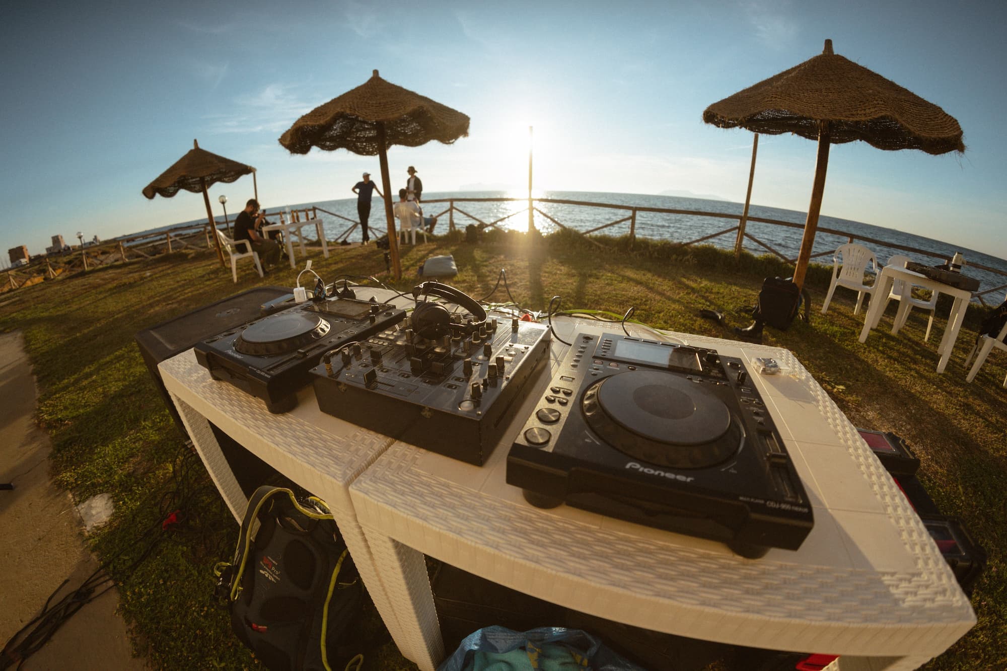 dj deck